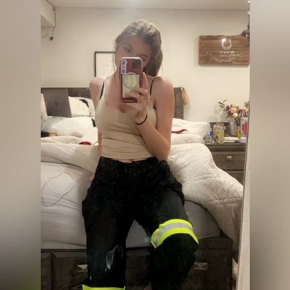 Meet your Posher, Alexis - Picture 7 of 7